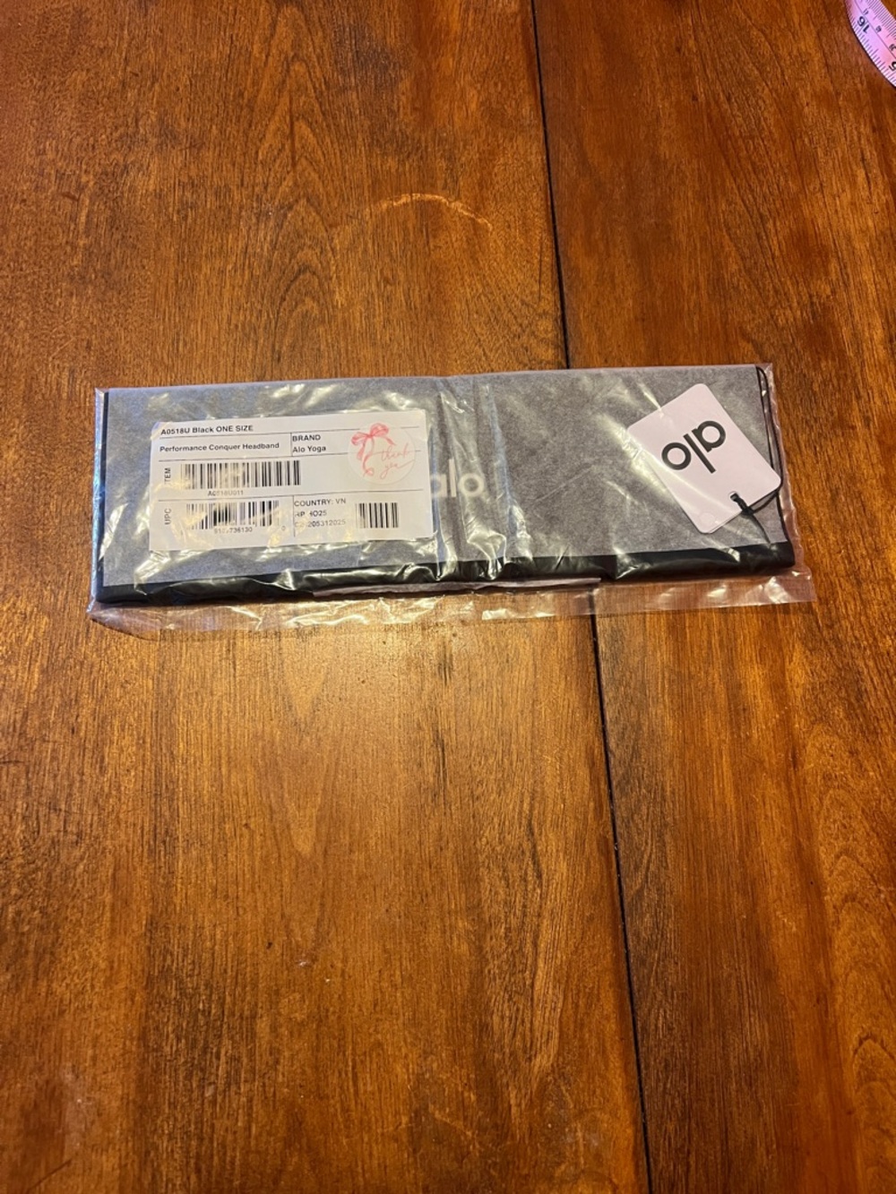 ALO Yoga Black Performance Conquer Headband